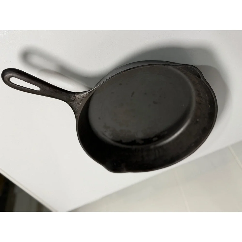 VTG Wagner Cast Iron Skillet Black #7 Round Frying Pan Cookware Kitchenware